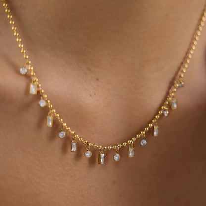 Collier amuse
